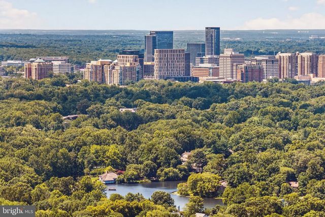 11201 PAVILION CLUB CT, Reston, VA 20194