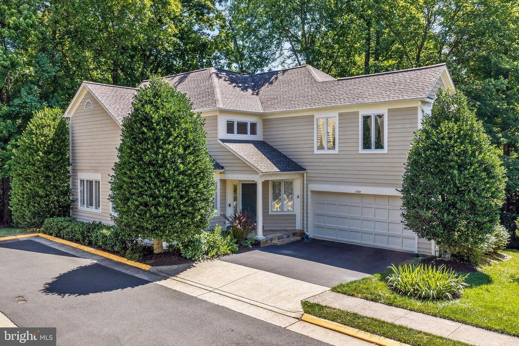 11201 PAVILION CLUB CT, Reston, VA 20194