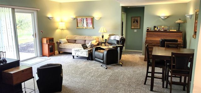 1698 Oakleigh Woods Drive 7, Grand Rapids, MI 49504