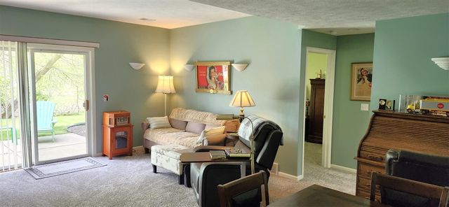 1698 Oakleigh Woods Drive 7, Grand Rapids, MI 49504