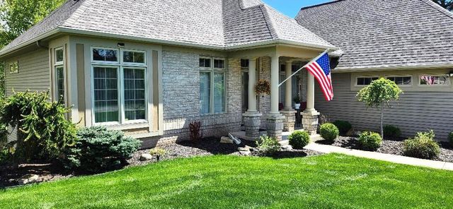 1698 Oakleigh Woods Drive 7, Grand Rapids, MI 49504
