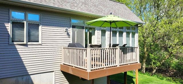 1698 Oakleigh Woods Drive 7, Grand Rapids, MI 49504