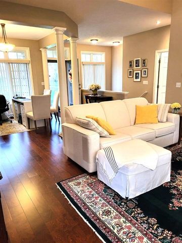 1698 Oakleigh Woods Drive 7, Grand Rapids, MI 49504