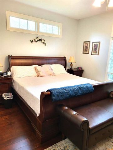 1698 Oakleigh Woods Drive 7, Grand Rapids, MI 49504