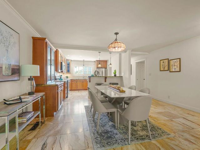 600 Pennsylvania Avenue 3, Los Gatos, CA 95030
