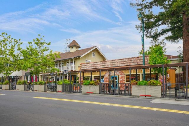 600 Pennsylvania Avenue 3, Los Gatos, CA 95030