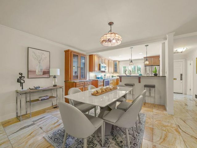 600 Pennsylvania Avenue 3, Los Gatos, CA 95030