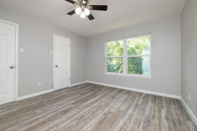 2100 Park Willow Lane D, Arlington, TX 76011