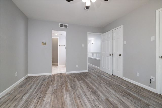 2100 Park Willow Lane D, Arlington, TX 76011