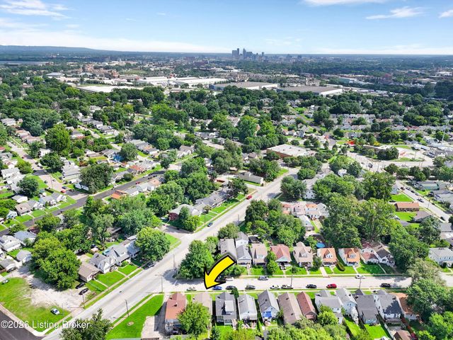 738 M St, Louisville, KY 40208