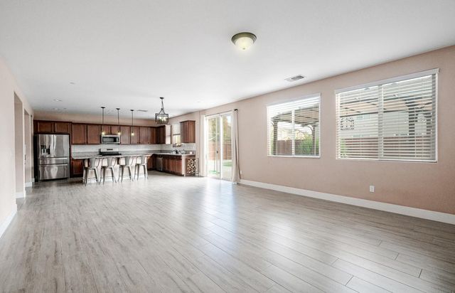 59 Rancho Santa Fe Drive, Madera, CA 93638