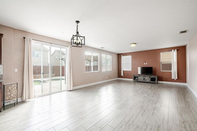 59 Rancho Santa Fe Drive, Madera, CA 93638