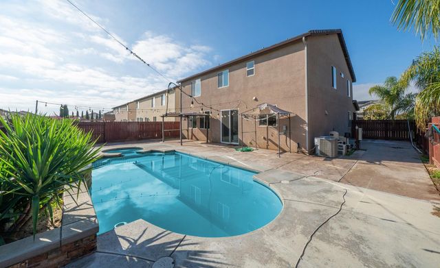 59 Rancho Santa Fe Drive, Madera, CA 93638