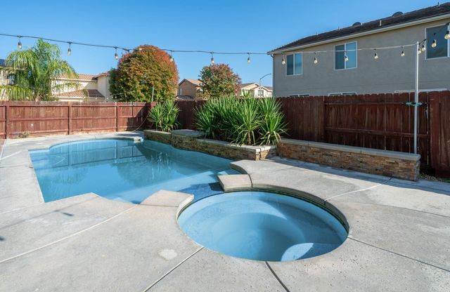 59 Rancho Santa Fe Drive, Madera, CA 93638