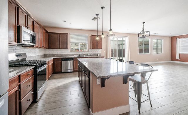 59 Rancho Santa Fe Drive, Madera, CA 93638