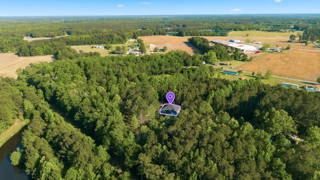 4699 Red Bluff Rd., Loris, SC 29569