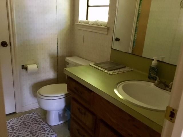 619 Old Post Road S, Livingston, TX 77351