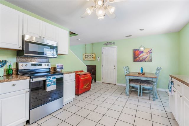 13714 Captain Kidd Dr, Corpus Christi, TX 78418