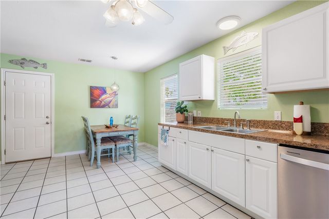 13714 Captain Kidd Dr, Corpus Christi, TX 78418