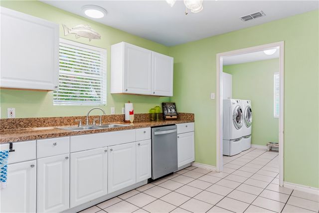 13714 Captain Kidd Dr, Corpus Christi, TX 78418