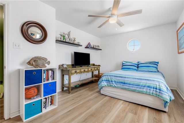 13714 Captain Kidd Dr, Corpus Christi, TX 78418