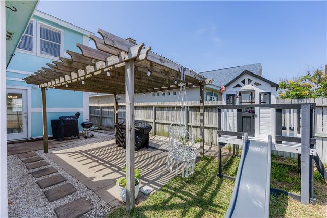 13714 Captain Kidd Dr, Corpus Christi, TX 78418