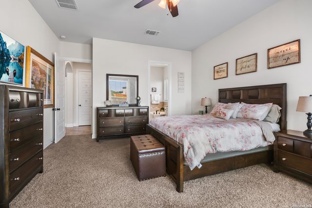 417 BEE CAVES CV, Cibolo, TX 78108