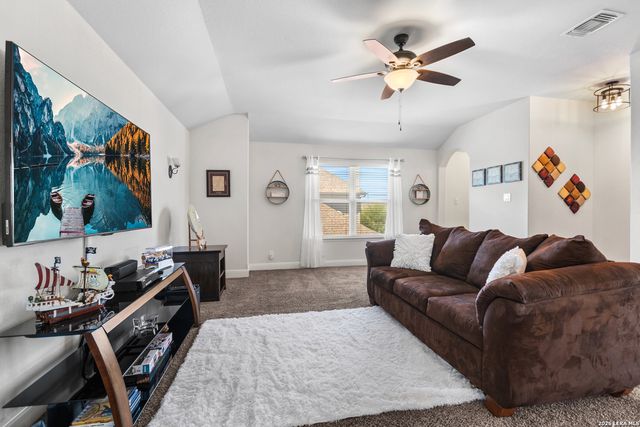 417 BEE CAVES CV, Cibolo, TX 78108