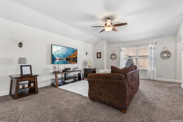 417 BEE CAVES CV, Cibolo, TX 78108