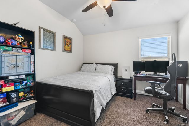 417 BEE CAVES CV, Cibolo, TX 78108