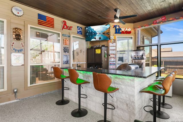 417 BEE CAVES CV, Cibolo, TX 78108