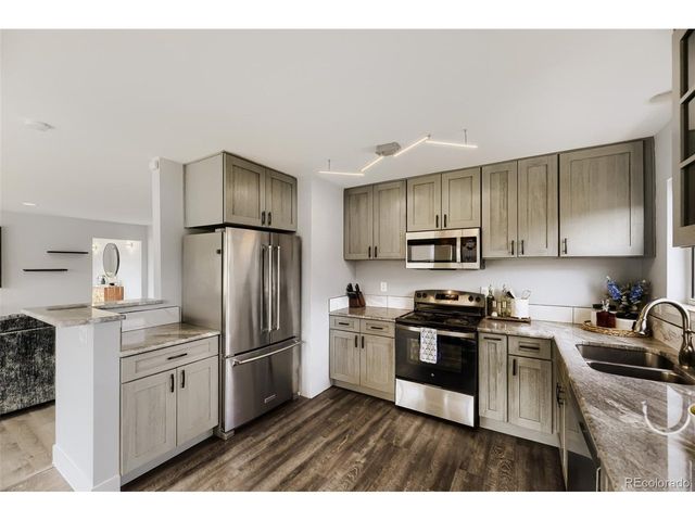 6732 Hillpark Ave, Parker, CO 80134