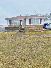 2040 State Route 152, Dillonvale, OH 43917