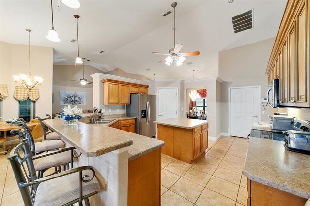 2105 SW 4TH STREET, Ocala, FL 34471
