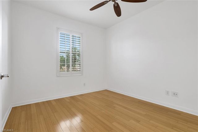 6284 Towncenter CIR, Naples, FL 34119
