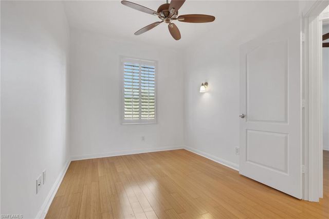 6284 Towncenter CIR, Naples, FL 34119