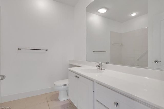 6284 Towncenter CIR, Naples, FL 34119