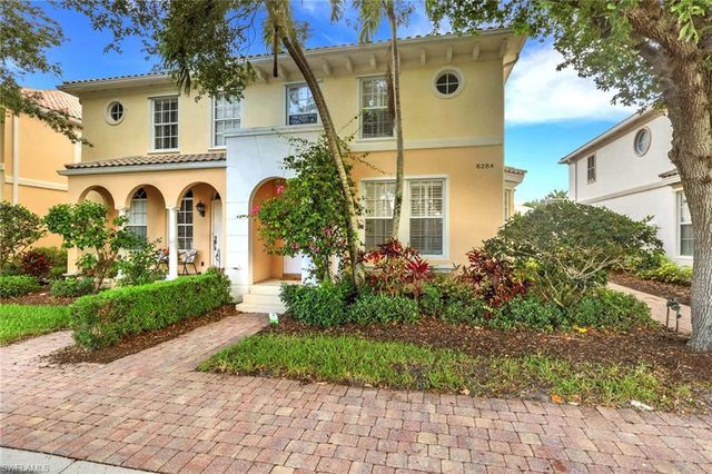 6284 Towncenter CIR, Naples, FL 34119