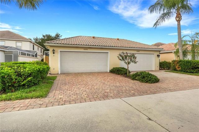 6284 Towncenter CIR, Naples, FL 34119