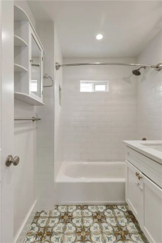 826 Oro, San Pedro, CA 90731