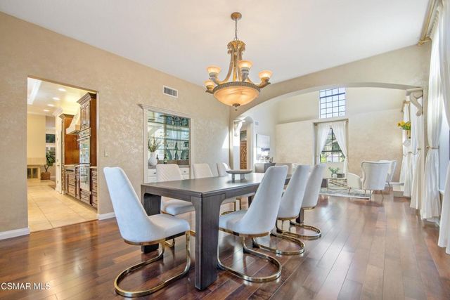 5828 Saint Laurent Drive, Agoura Hills, CA 91301