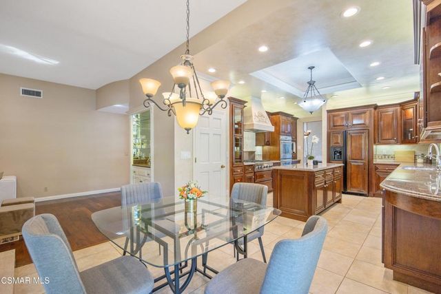 5828 Saint Laurent Drive, Agoura Hills, CA 91301