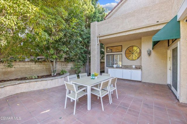 5828 Saint Laurent Drive, Agoura Hills, CA 91301