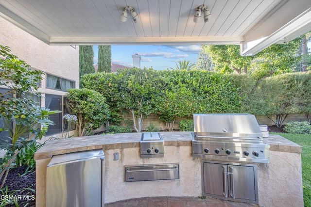 5828 Saint Laurent Drive, Agoura Hills, CA 91301