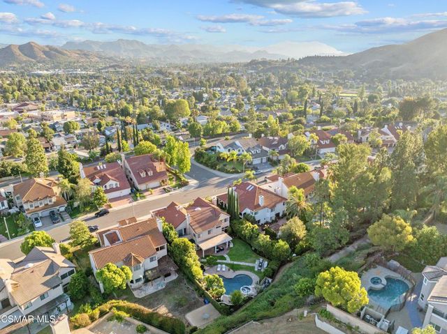 5828 Saint Laurent Drive, Agoura Hills, CA 91301