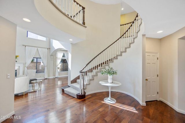 5828 Saint Laurent Drive, Agoura Hills, CA 91301