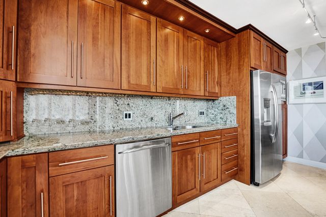 936 Intracoastal Drive 22C, Fort Lauderdale, FL 33304