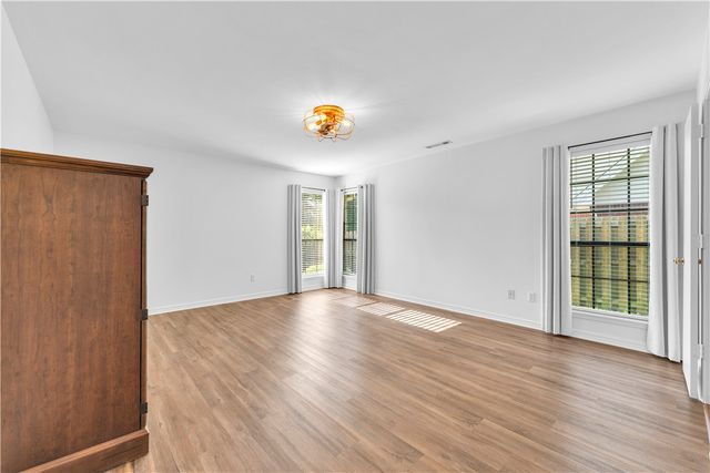 3370 Southridge Drive, Fayetteville, AR 72703