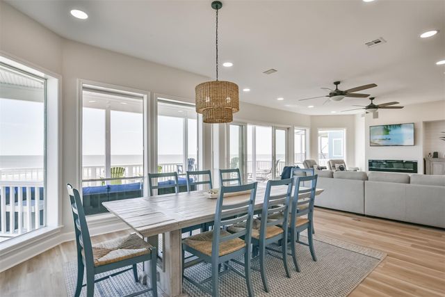 11811 Sunbather Lane, Galveston, TX 77554