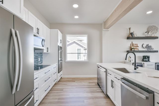 11811 Sunbather Lane, Galveston, TX 77554